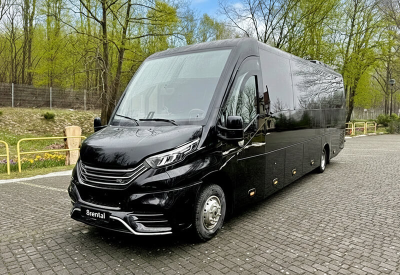 Midibus Iveco da 29 posti, esterno
