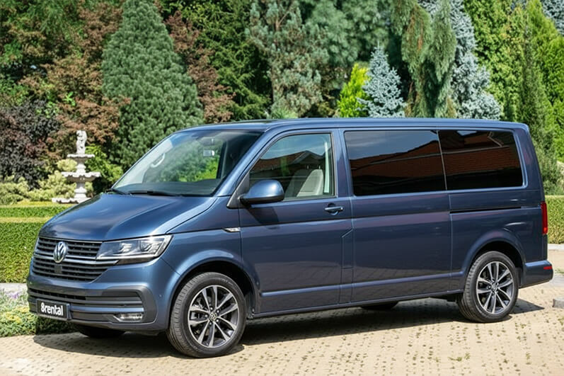 Monovolume Volkswagen Caravelle, vista frontale